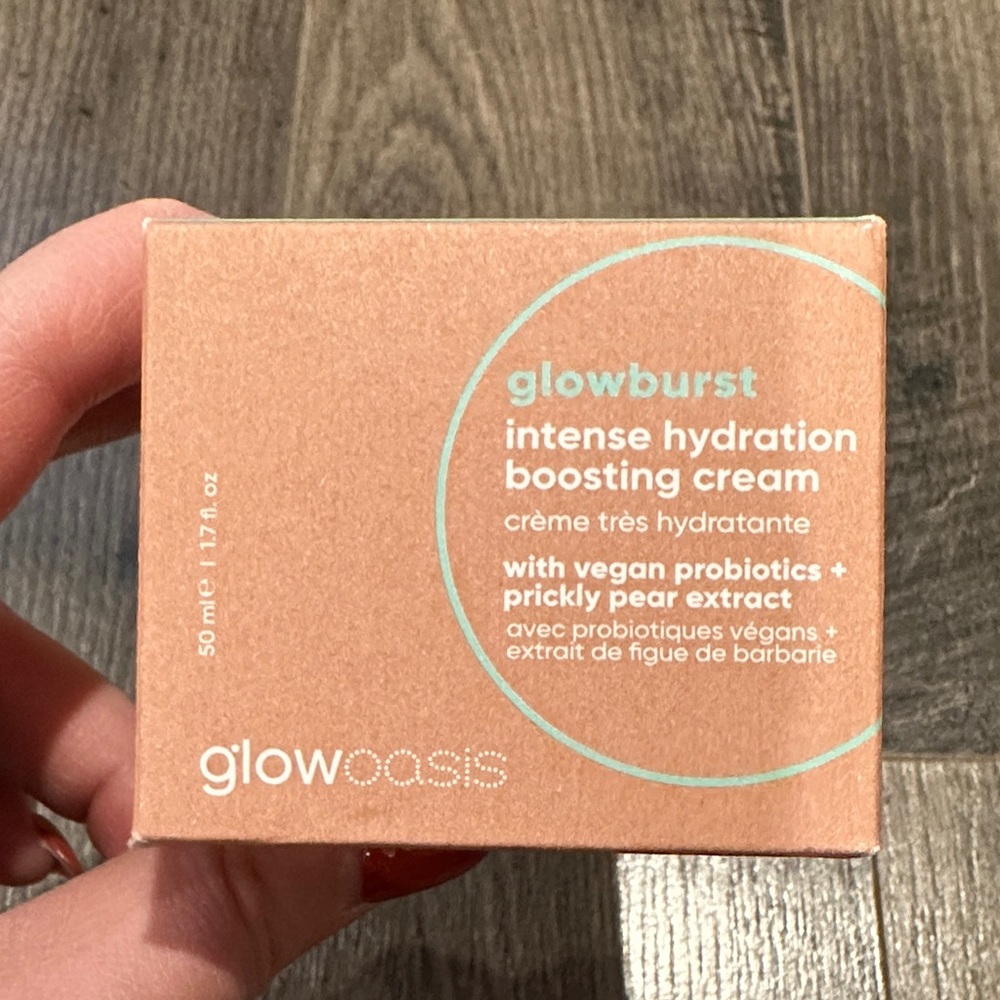 NIB Glowoasis Intense Hydration Boosting Cream